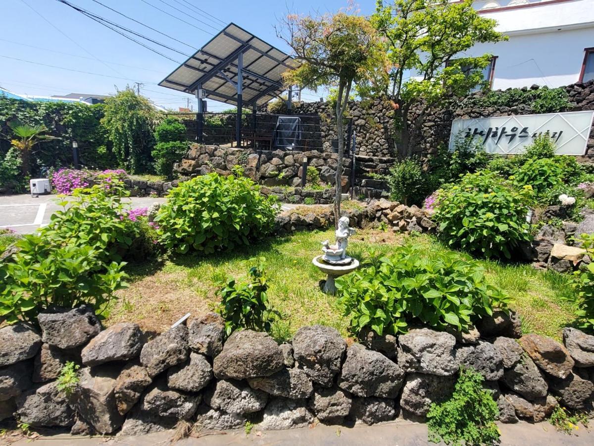 Hanihaus Sinchon-Ri Jeju Exterior foto